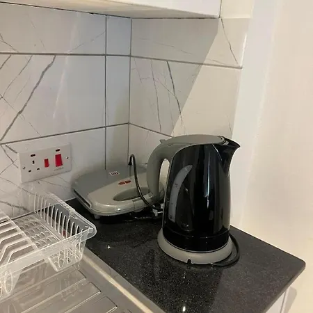 Easybook Cy 205 * Lárnaka