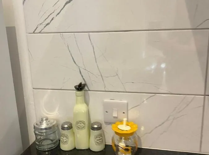 Easybook Cy 205 Apartament *