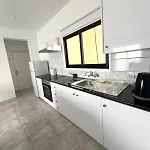 Easybook Cy 205 * Larnaca